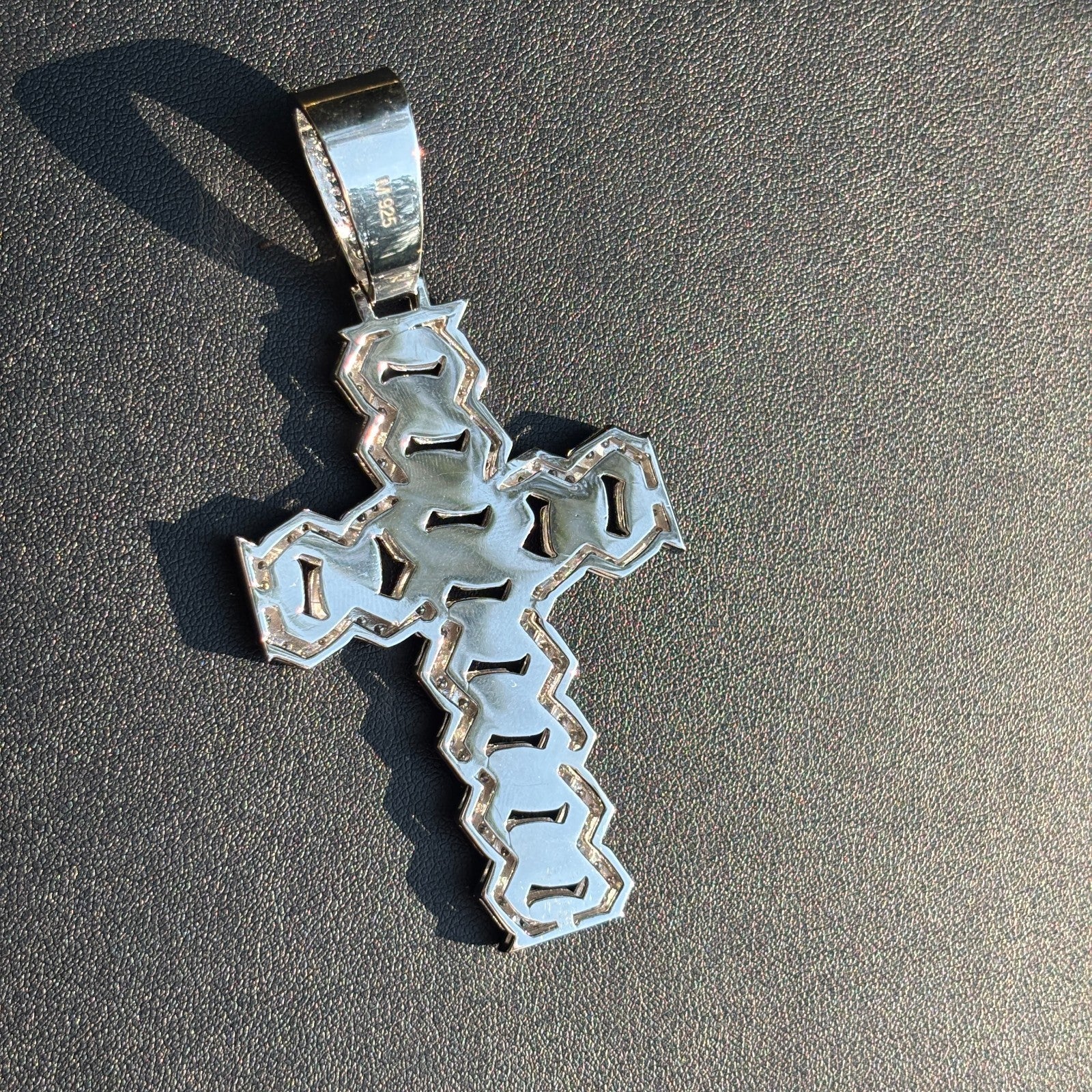 925 Sterling Silver Cuban Prong Cross With Moissanite - Large