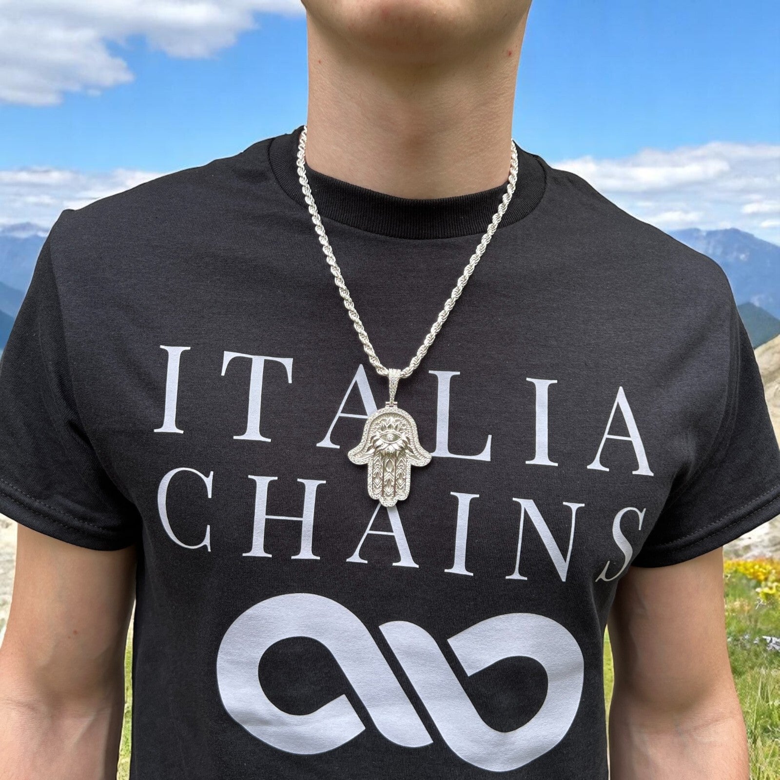 925 Sterling Silver Hamsa Hand Pendant With Moissanite - Large