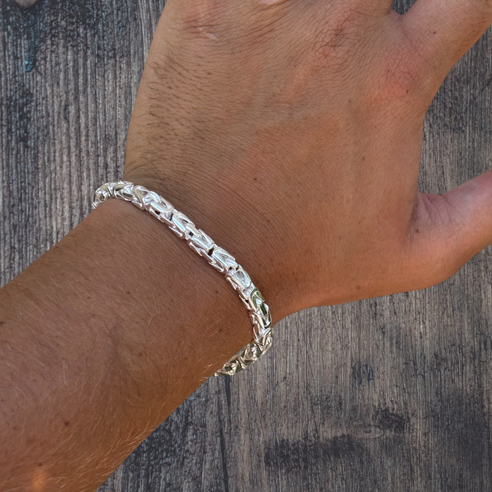 925 Sterling Silver 5mm Byzantine W. Box Clasp Bracelet