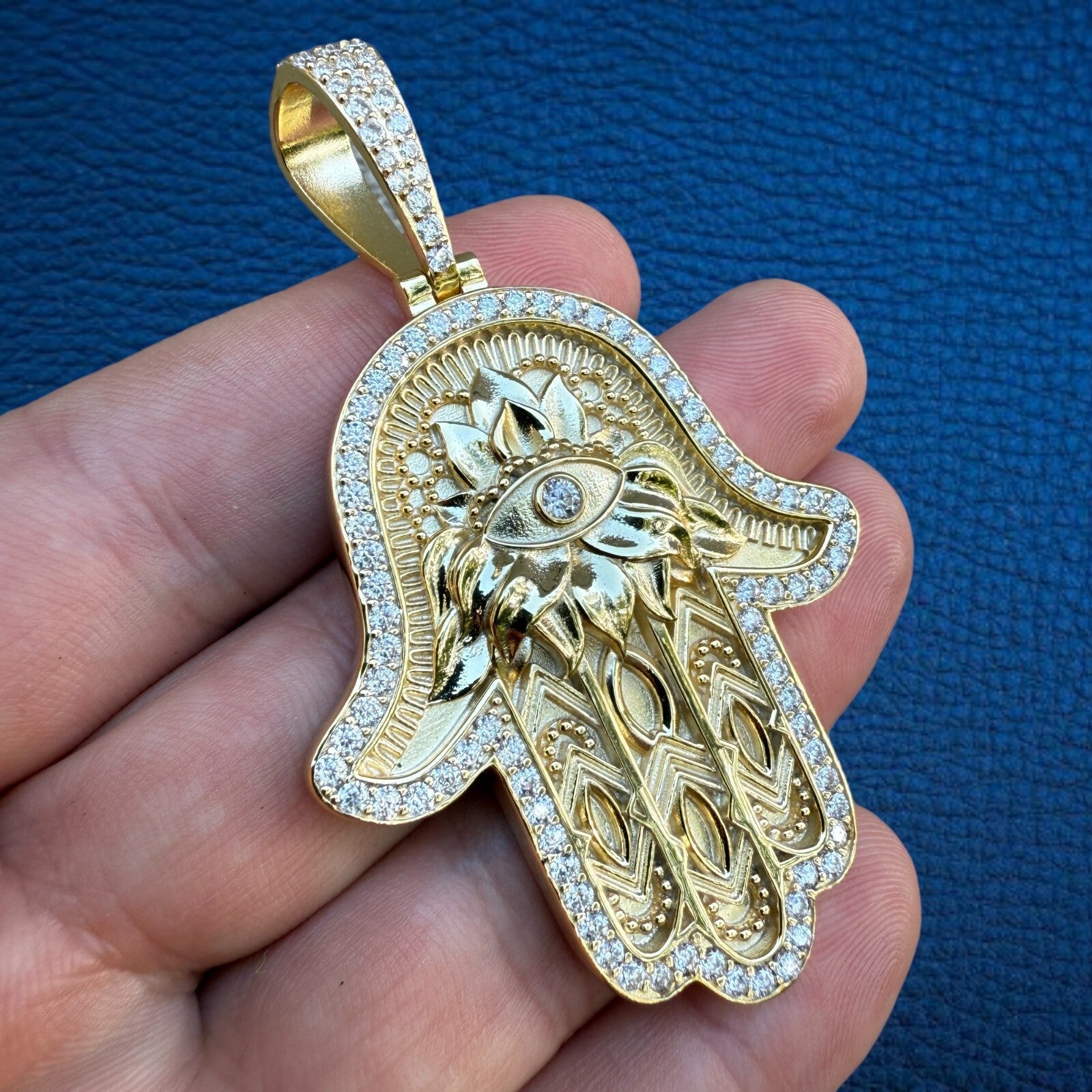 925 Sterling Silver Hamsa Hand Pendant With Moissanite - Large