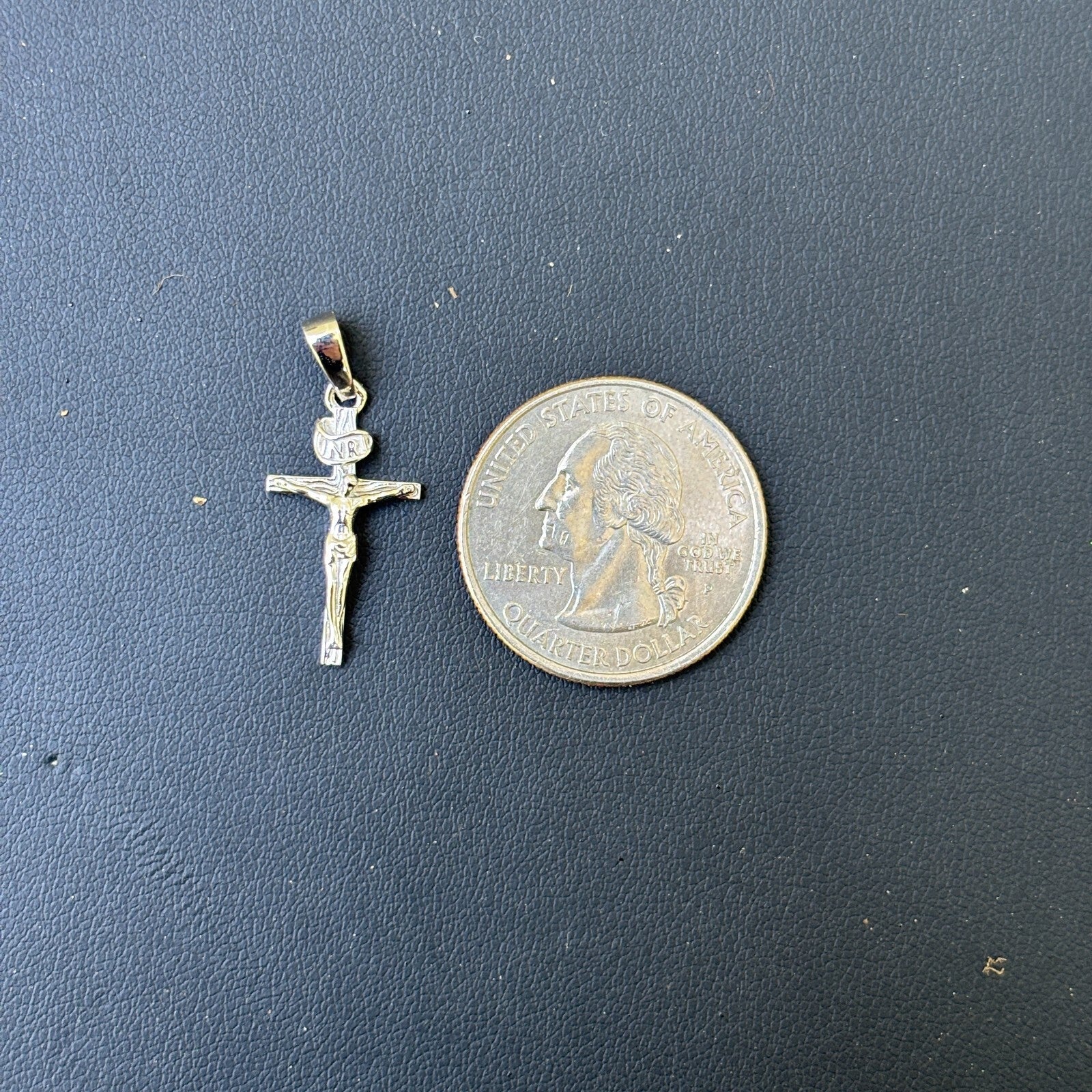 925 Sterling Silver Crucifix Cross Pendant - Small
