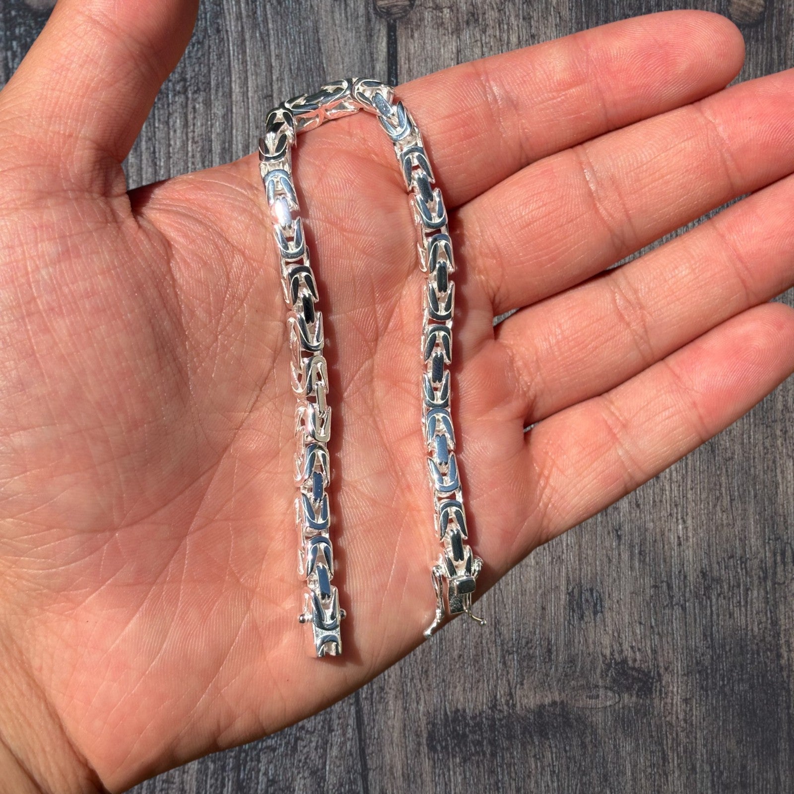 925 Sterling Silver 5mm Byzantine W. Box Clasp Bracelet