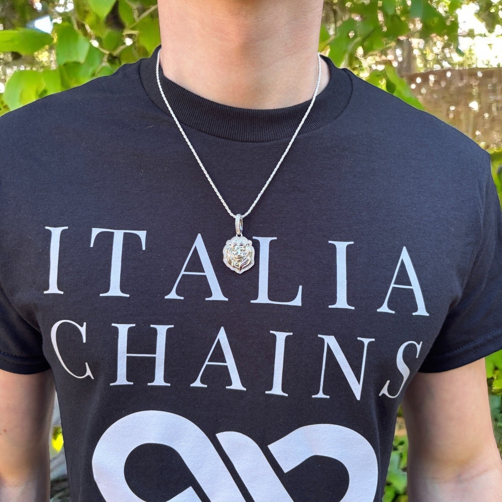 925 Sterling Silver Lion Head Pendant With Moissanite - Small