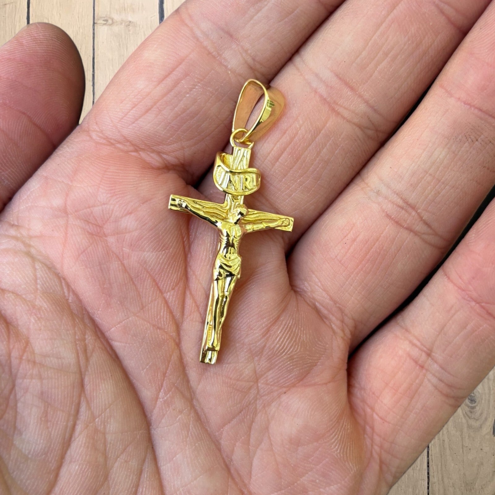 925 Sterling Silver Crucifix Cross Pendant - Medium
