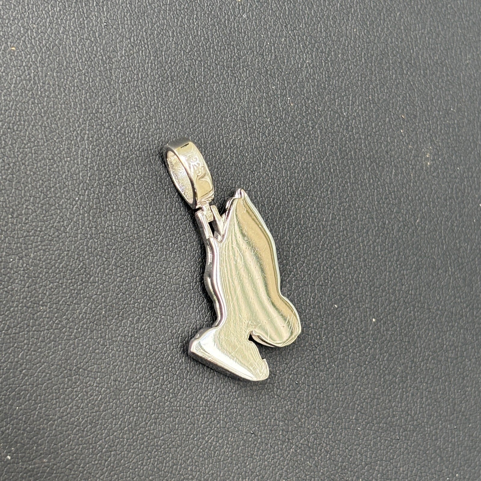 925 Sterling Silver Praying Hands Pendant - Small
