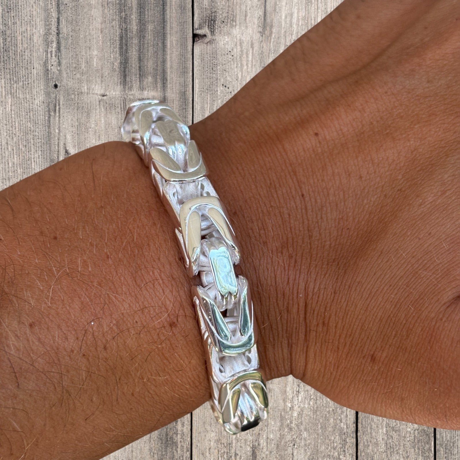 925 Sterling Silver 10mm Byzantine W. Box Clasp Bracelet