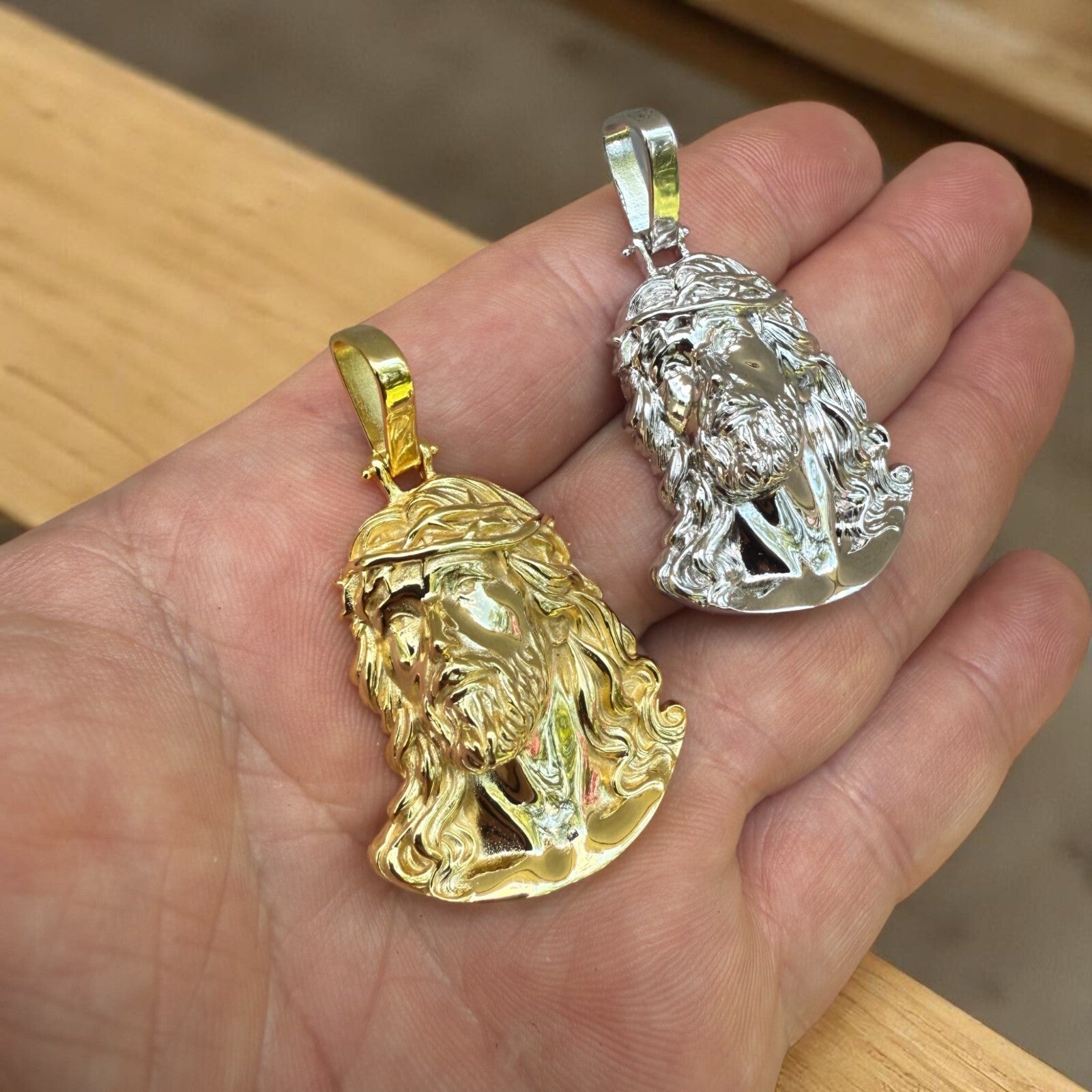 925 Sterling Silver Passion Of The Christ Jesus Piece Pendant - Medium