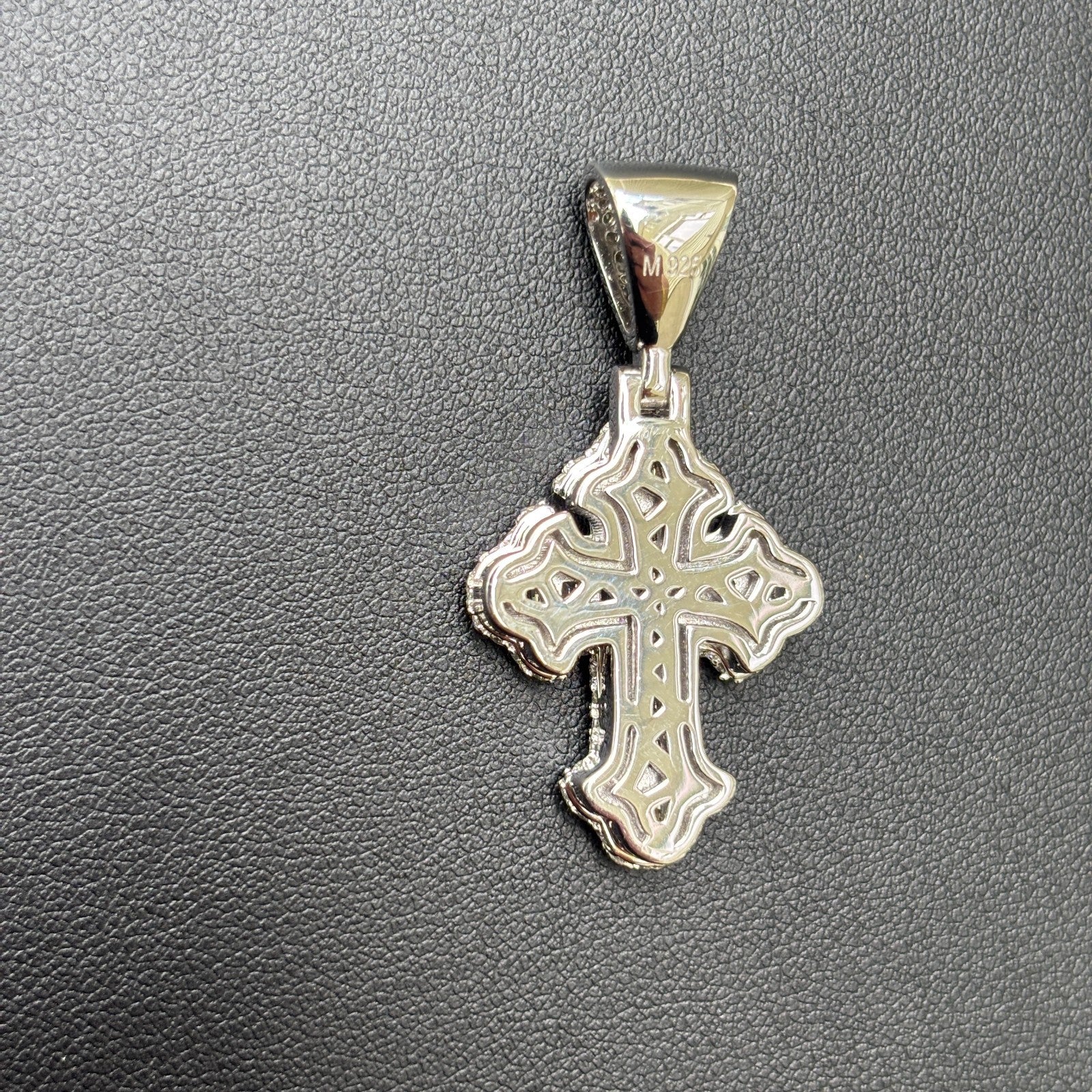 925 Sterling Silver Gothic Cross With Moissanite - Small