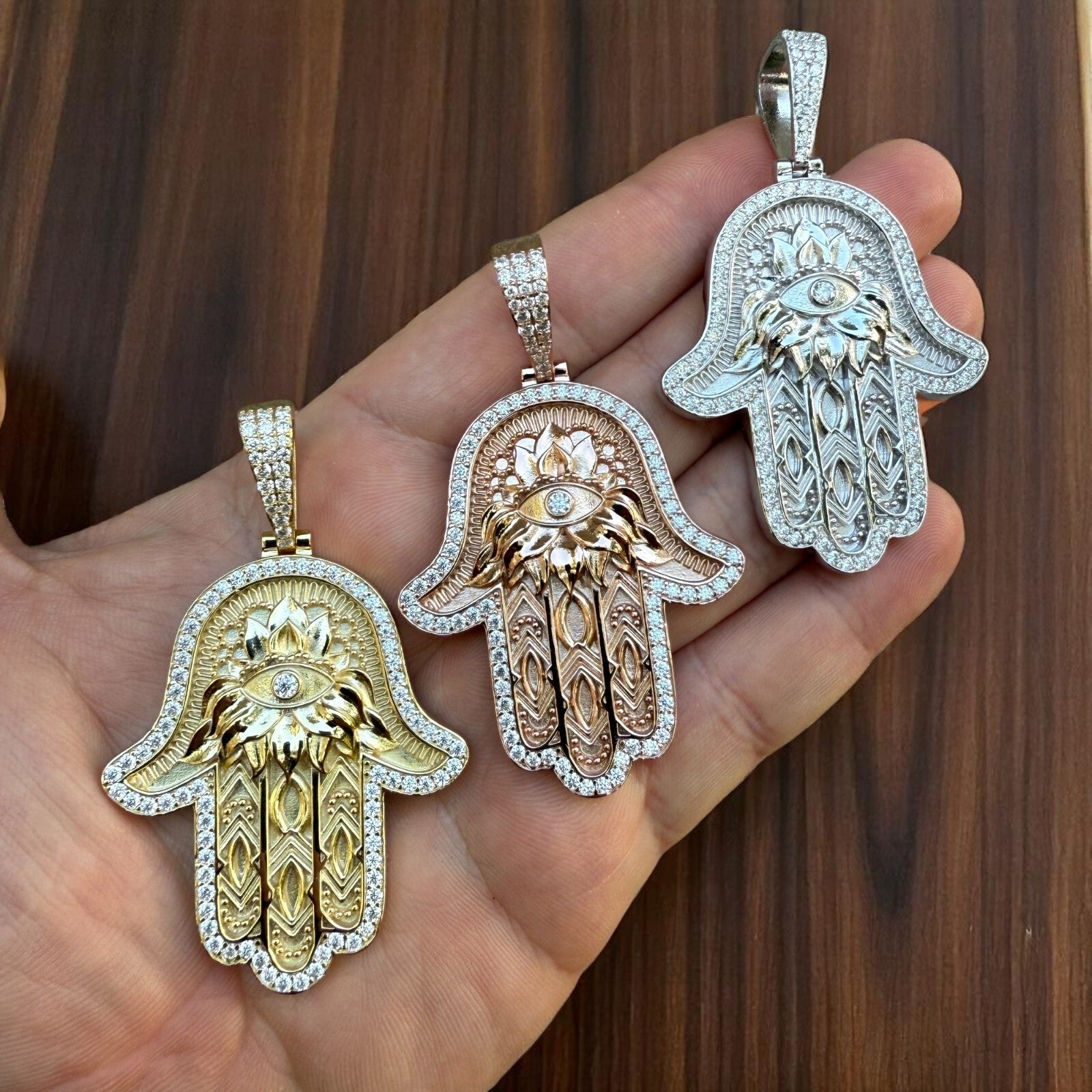 925 Sterling Silver Hamsa Hand Pendant With Moissanite - Large