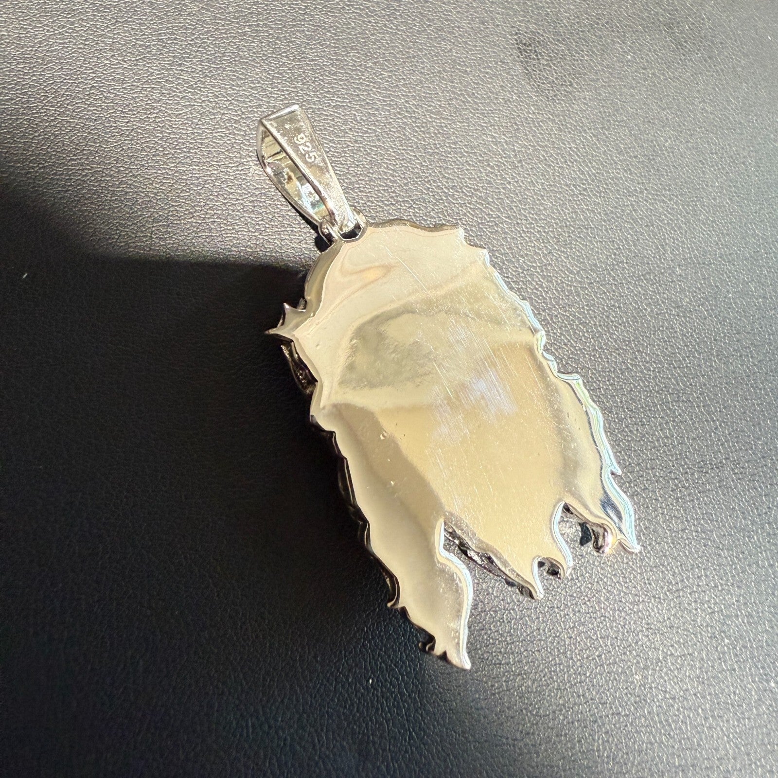 925 Sterling Silver Classic Jesus Piece Pendant - Medium