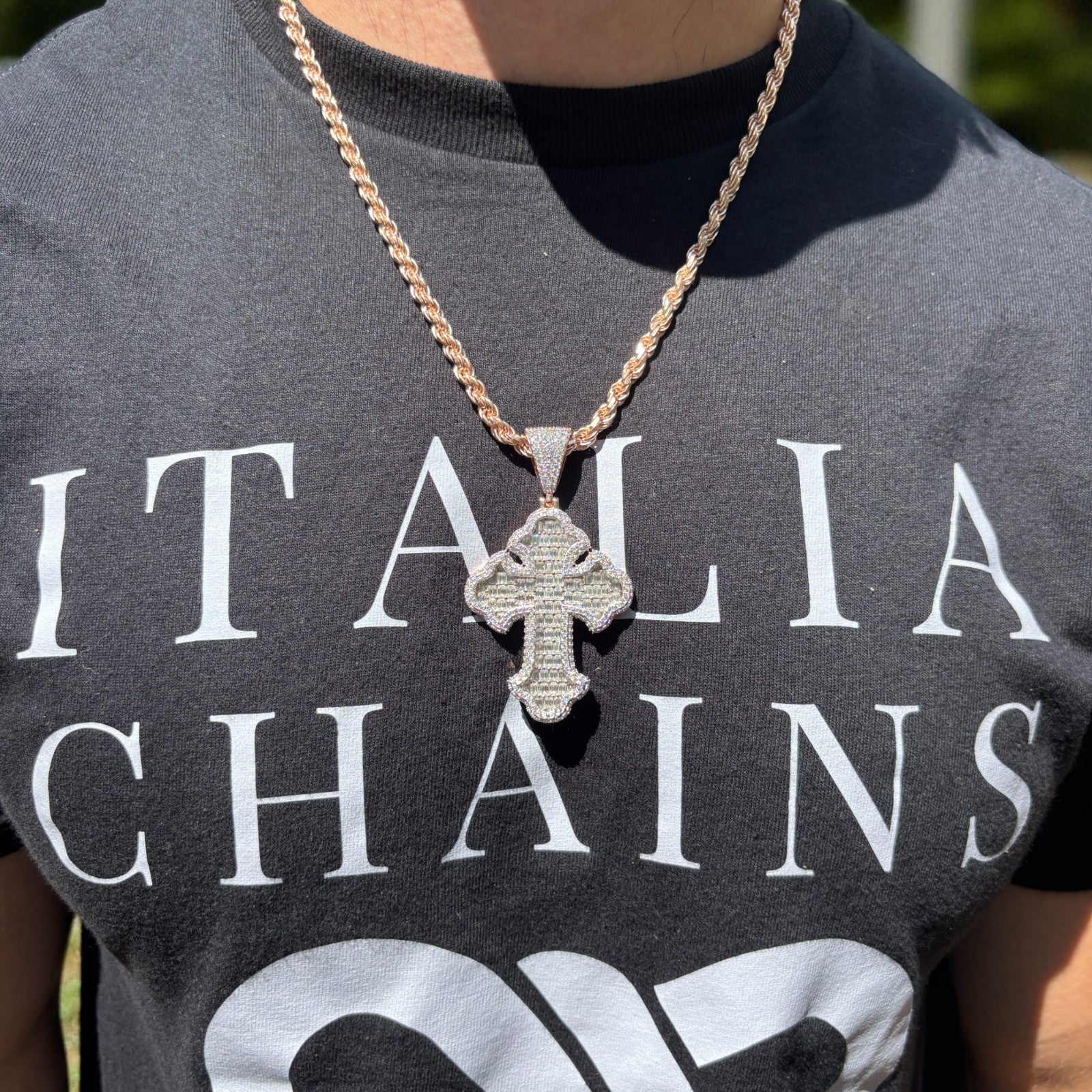 925 Sterling Silver Gothic Cross With Moissanite - Large