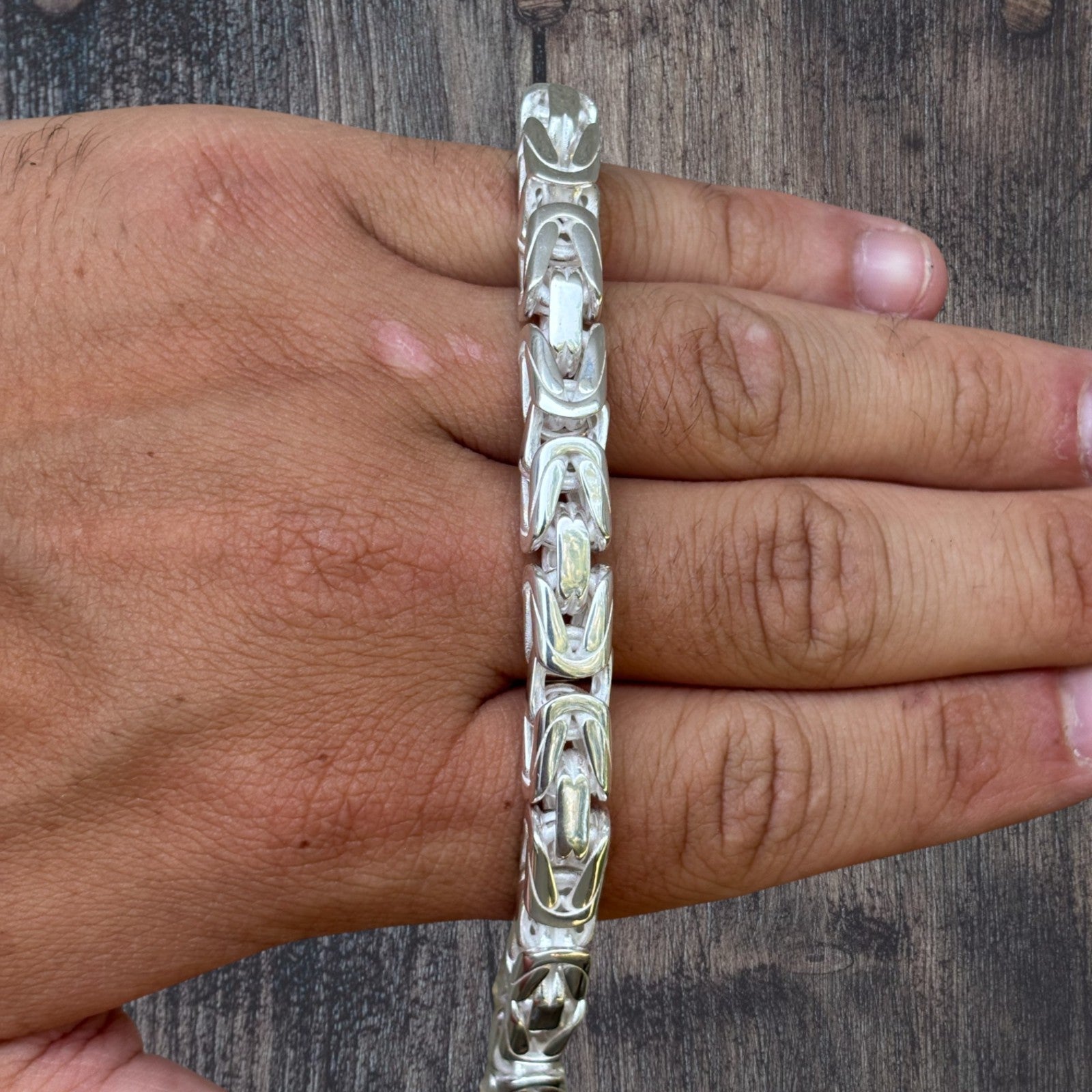 925 Sterling Silver 8mm Byzantine W. Box Clasp Chain Necklace