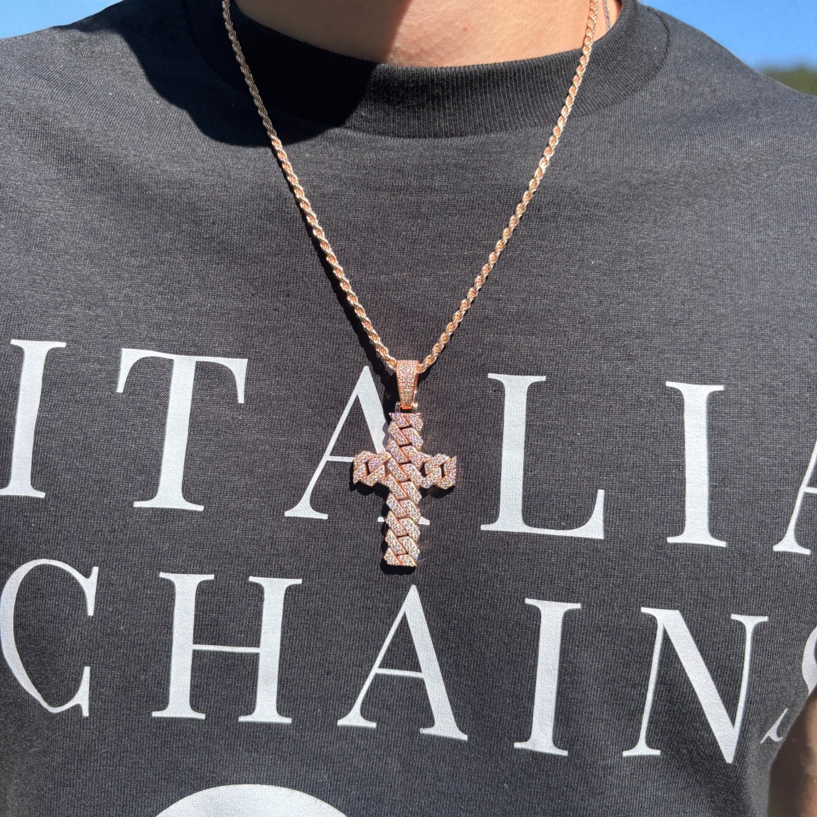 925 Sterling Silver Cuban Prong Cross With Moissanite - Medium