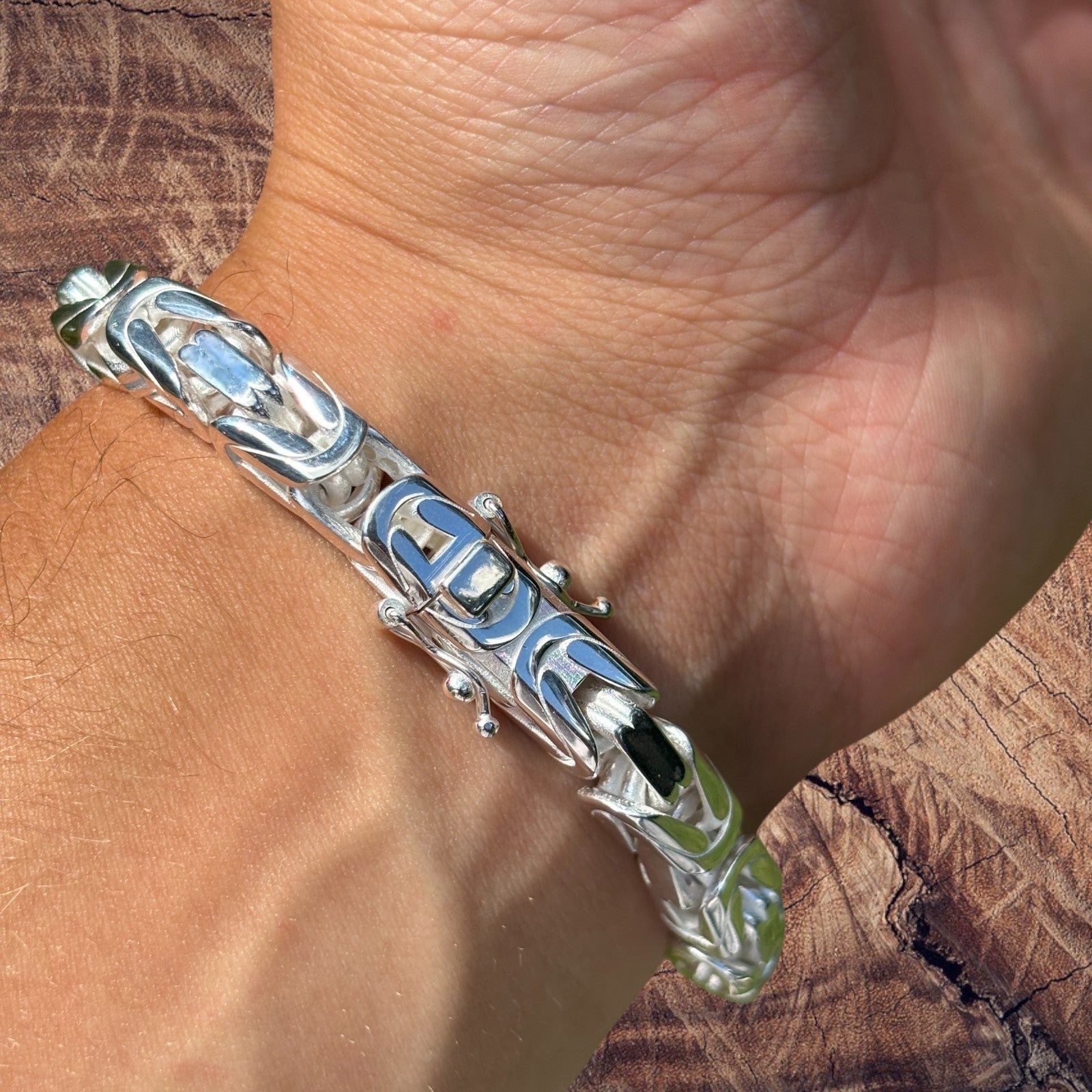 925 Sterling Silver 8mm Byzantine W. Box Clasp Bracelet