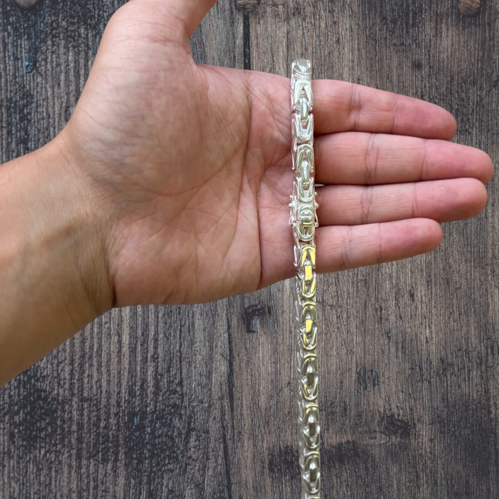 925 Sterling Silver 8mm Byzantine W. Box Clasp Chain Necklace