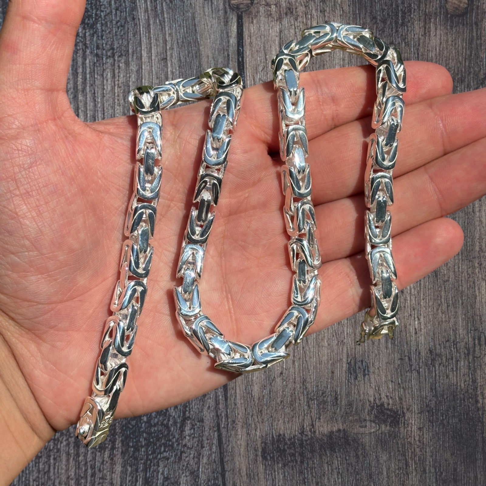 925 Sterling Silver 8mm Byzantine W. Box Clasp Chain Necklace
