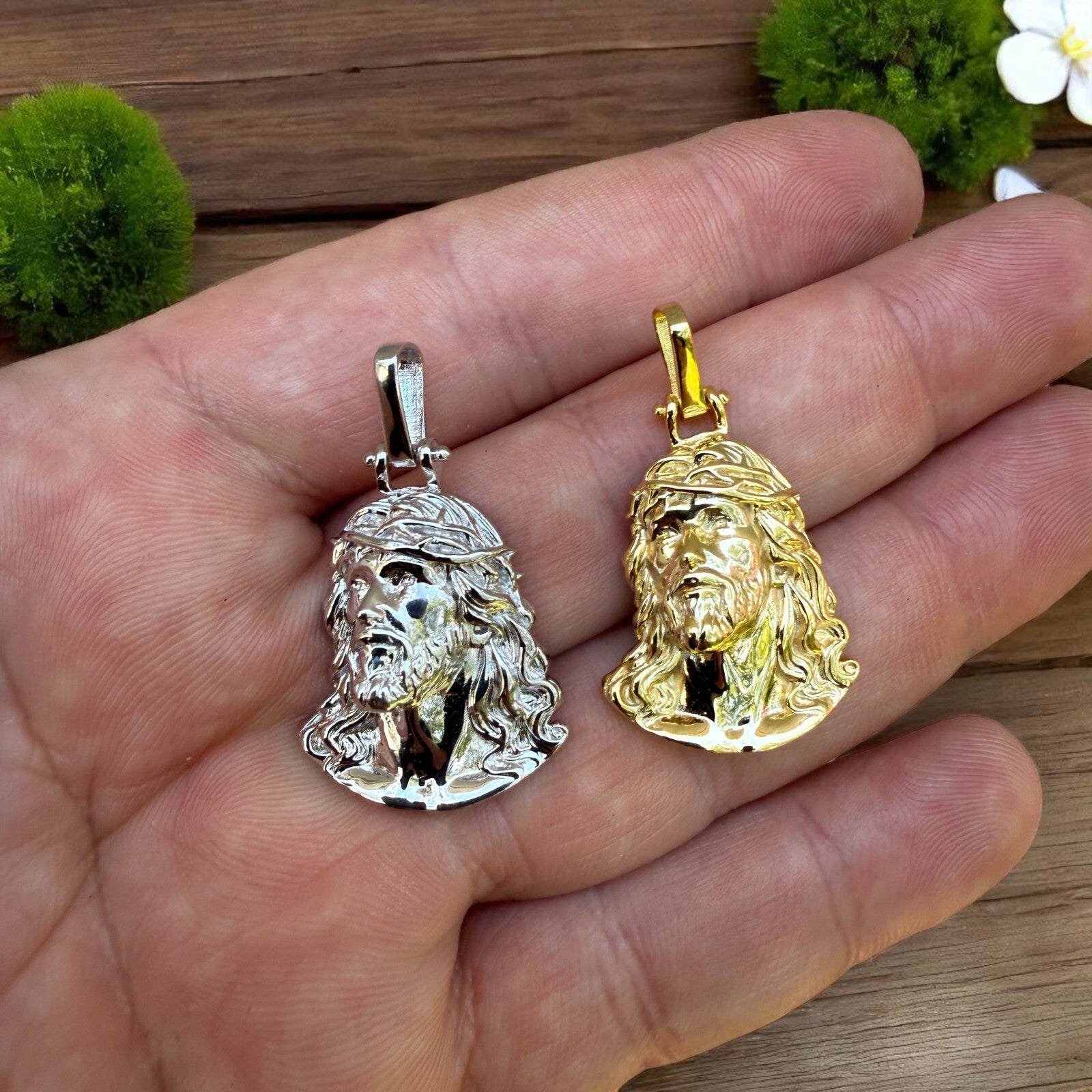 925 Sterling Silver Passion Of The Christ Jesus Piece Pendant - Small