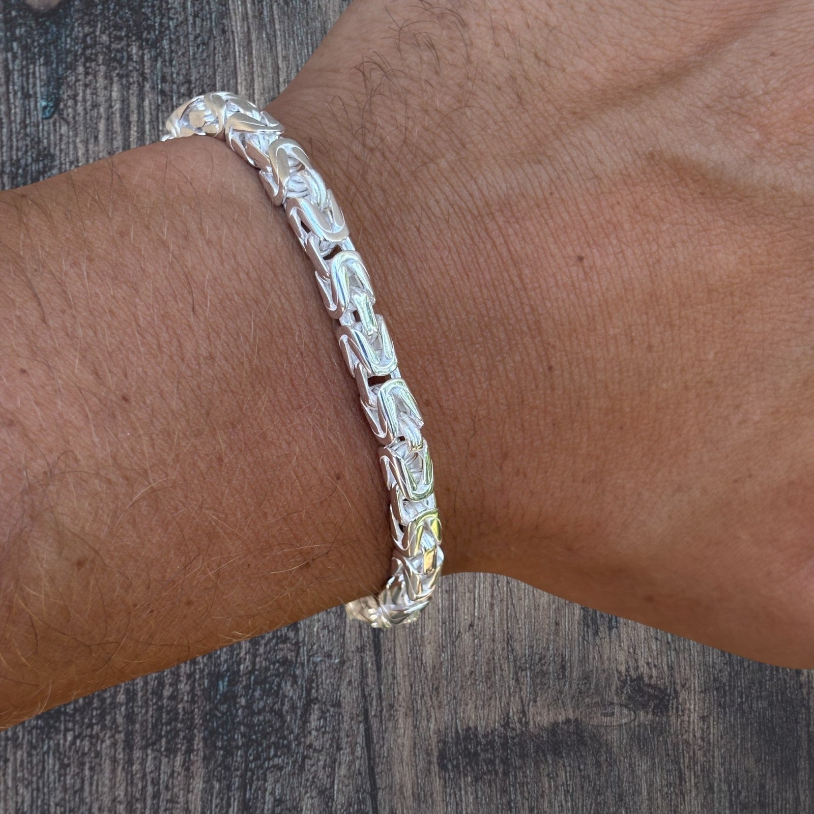 925 Sterling Silver 5mm Byzantine W. Box Clasp Bracelet