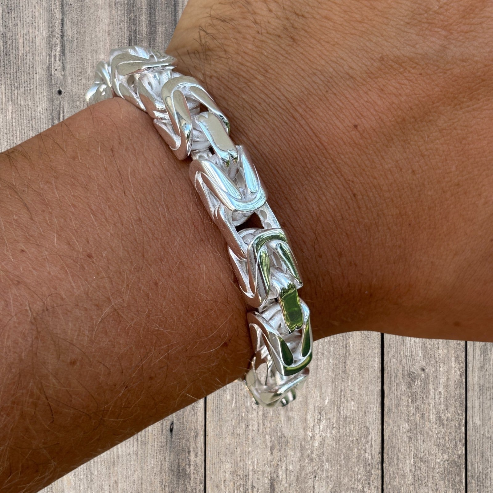 925 Sterling Silver 10mm Byzantine W. Box Clasp Bracelet