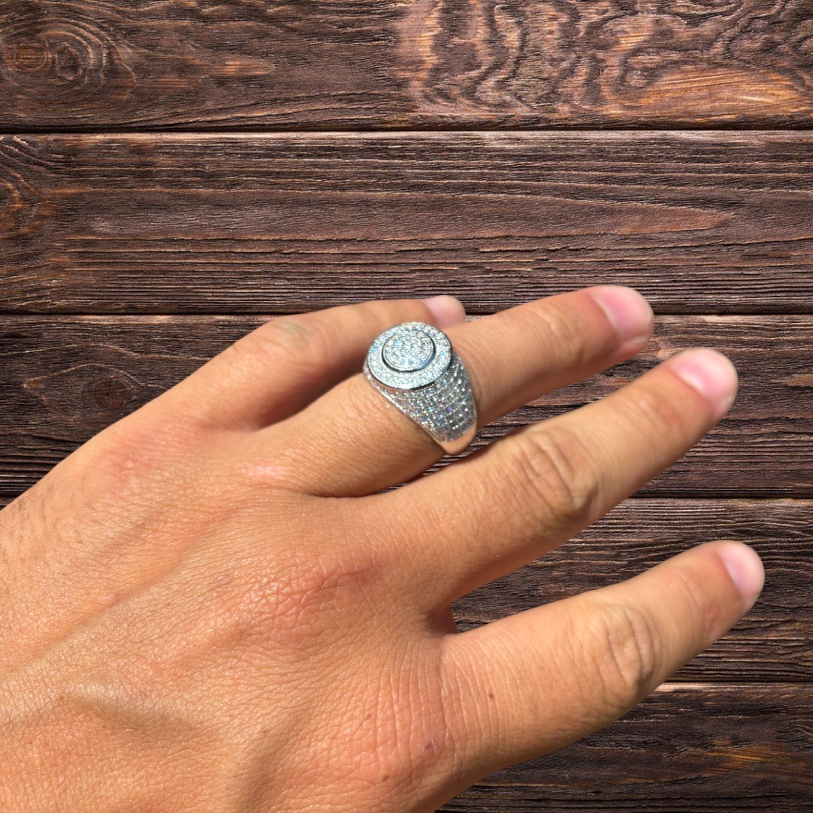 925 Sterling Silver Moissanite Iced Out Round Shaped Ring