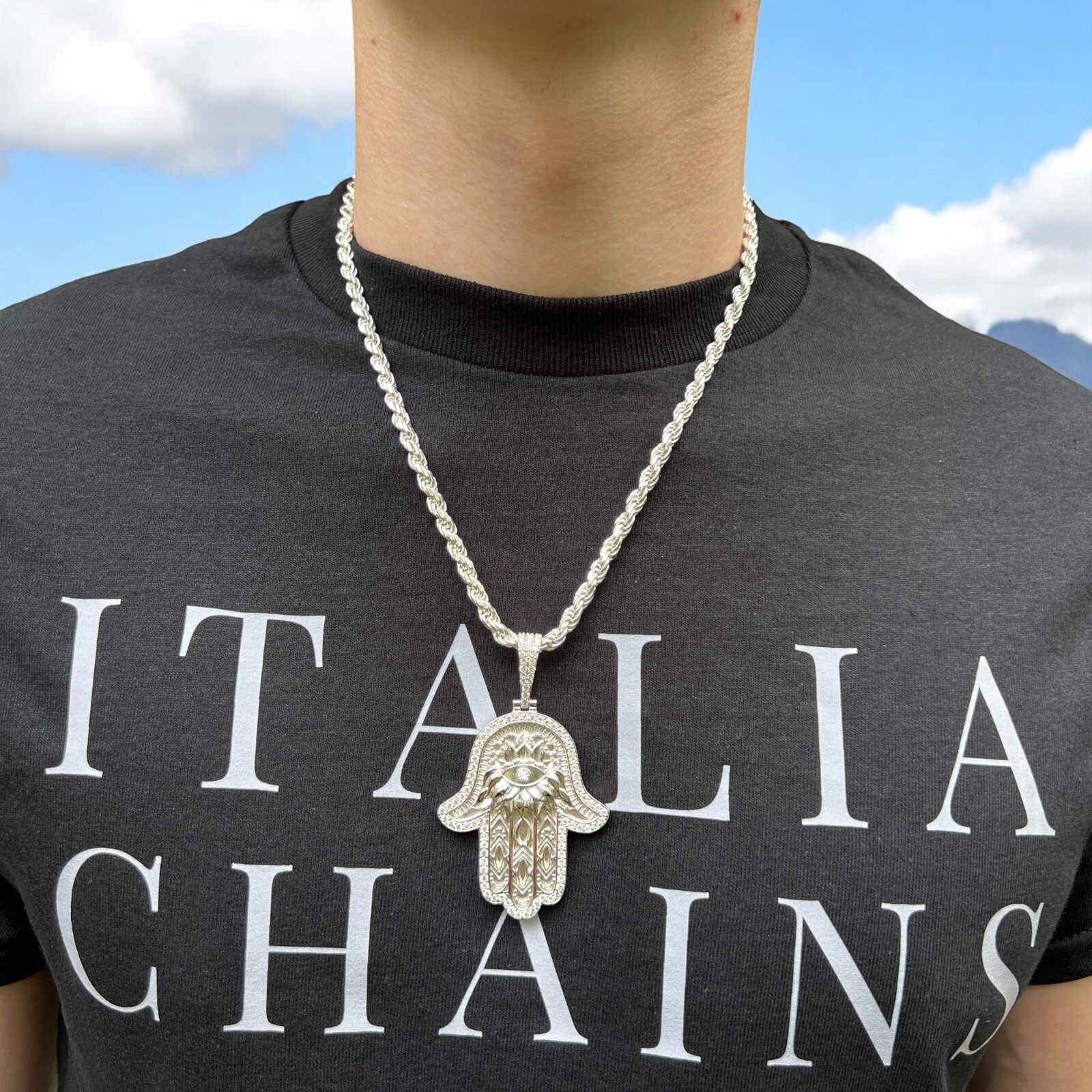 925 Sterling Silver Hamsa Hand Pendant With Moissanite - Large