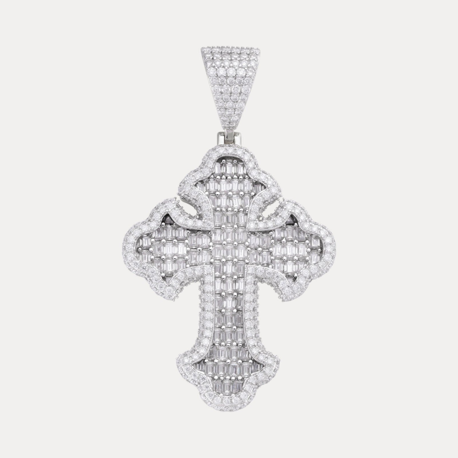925 Sterling Silver Gothic Cross With Moissanite - Medium