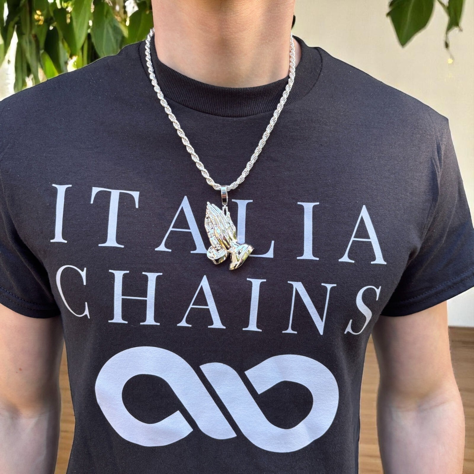 925 Sterling Silver Praying Hands Pendant - Large