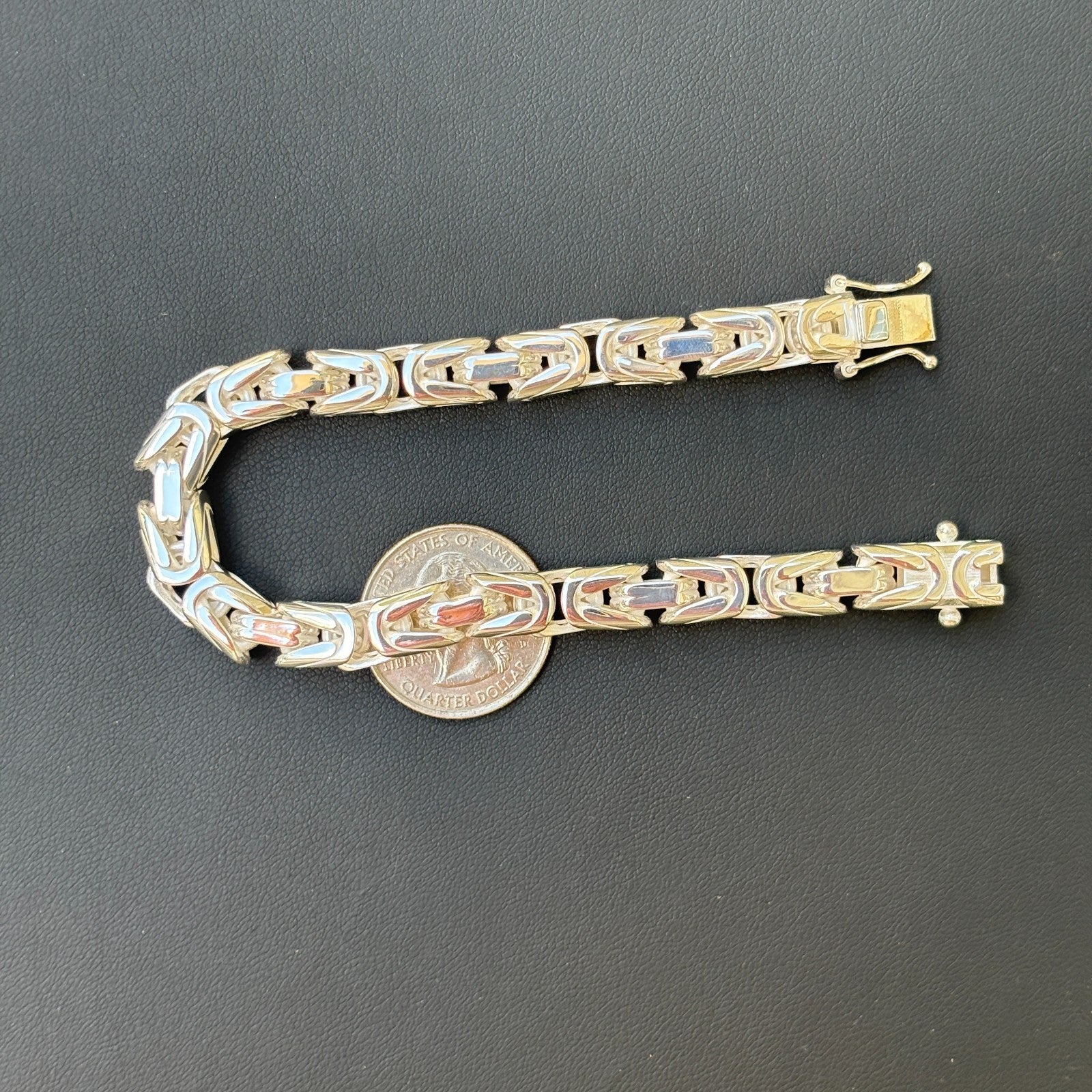 925 Sterling Silver 8mm Byzantine W. Box Clasp Bracelet