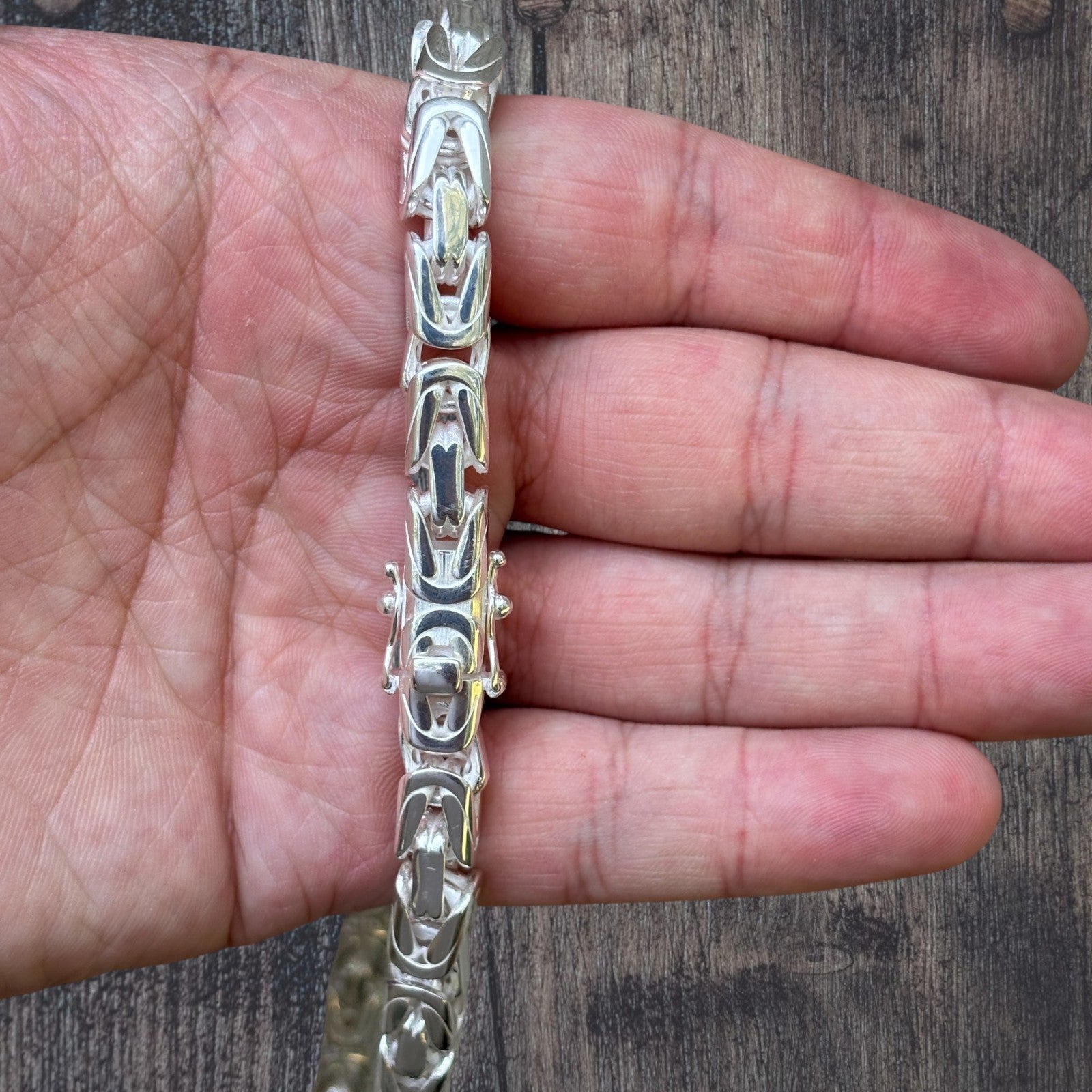 925 Sterling Silver 8mm Byzantine W. Box Clasp Chain Necklace