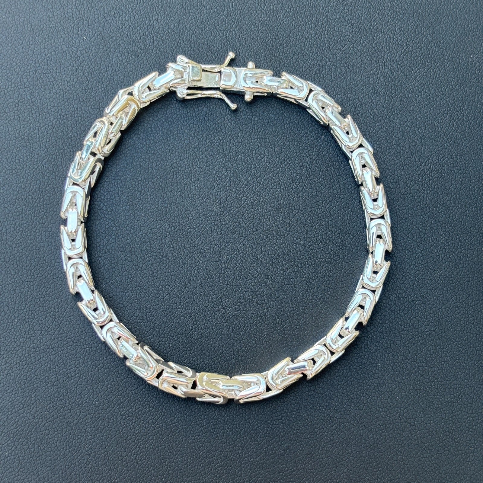 925 Sterling Silver 5mm Byzantine W. Box Clasp Bracelet