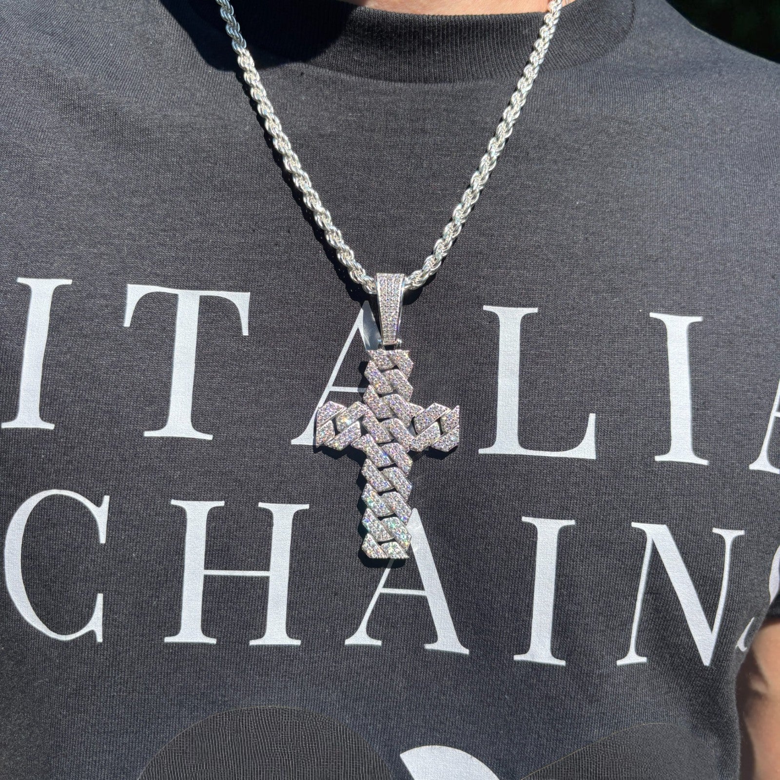 925 Sterling Silver Cuban Prong Cross With Moissanite - Large