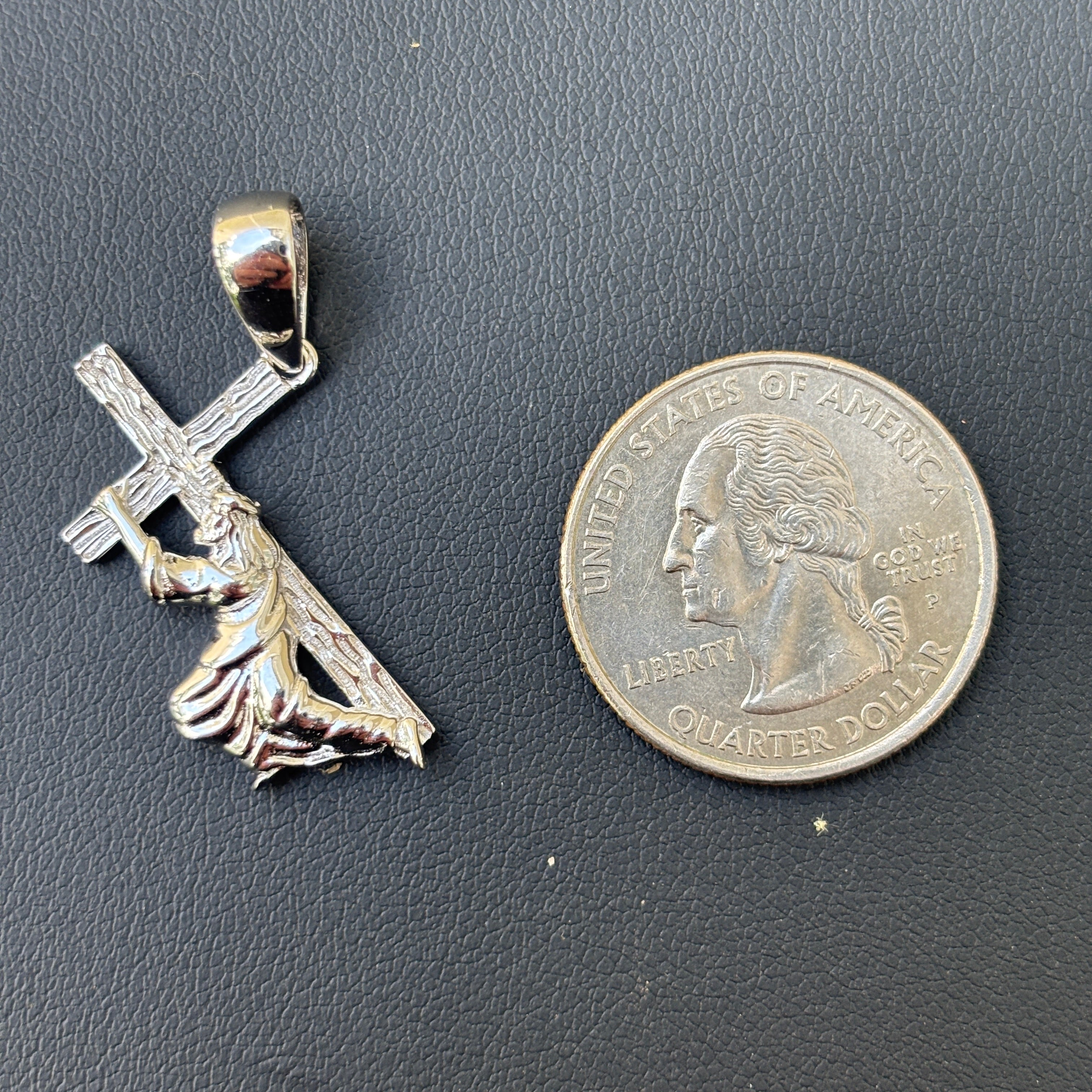 925 Sterling Silver Jesus Carrying Cross Pendant - Small