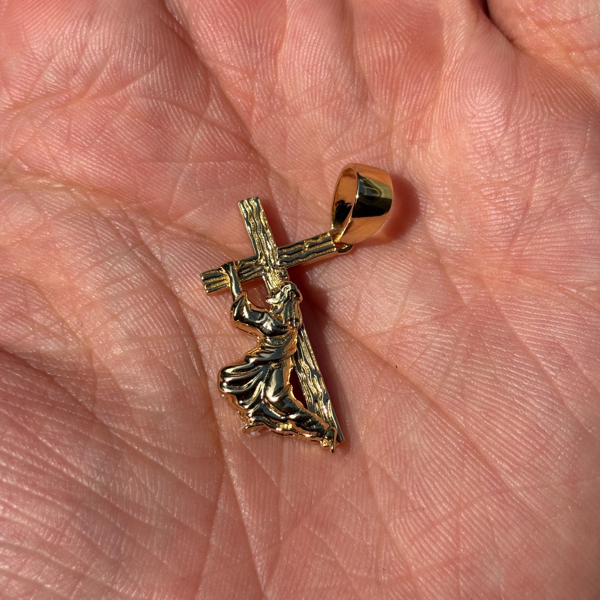 925 Sterling Silver Jesus Carrying Cross Pendant - Small