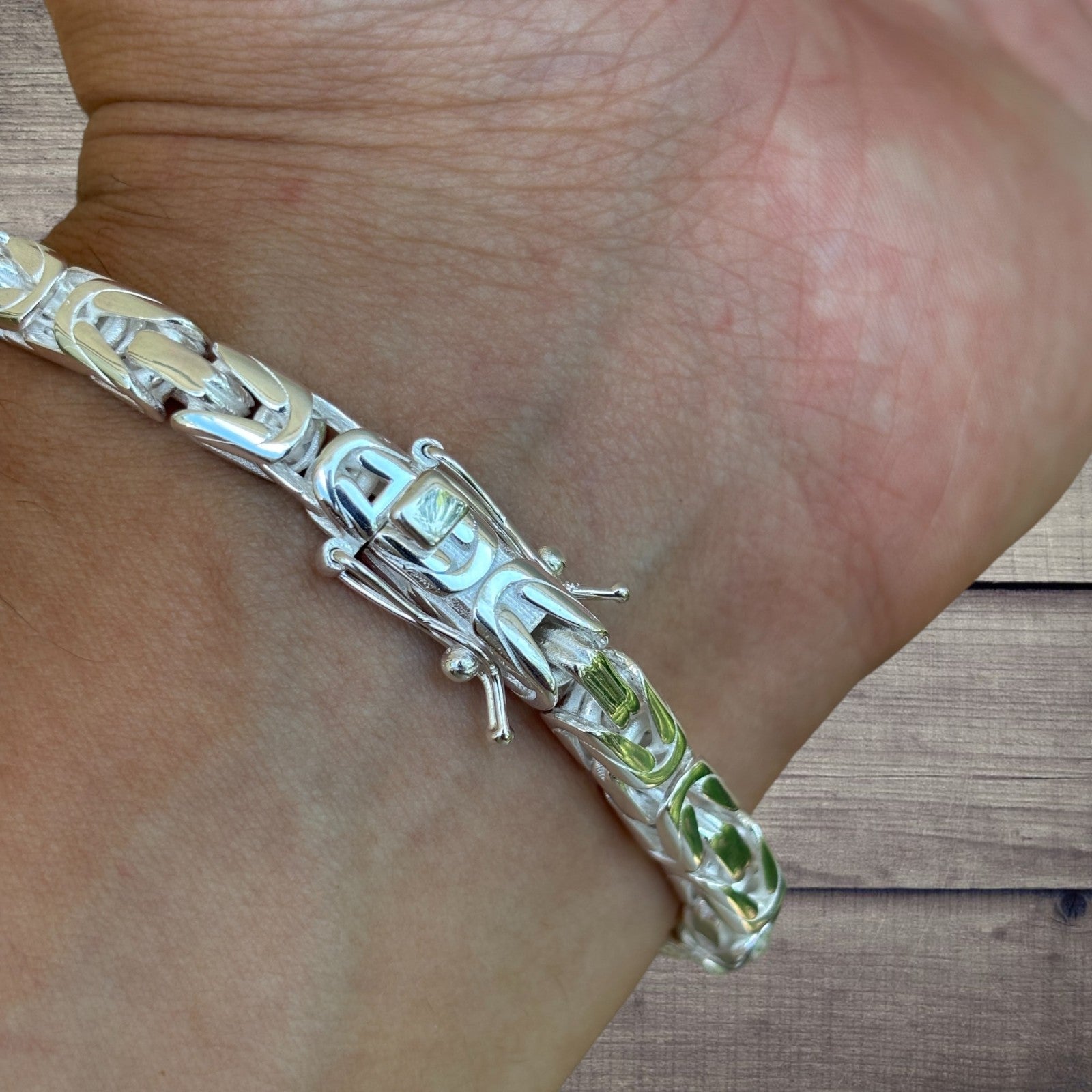 b5461649-34f8-4332-b92e-e24a71005c4d