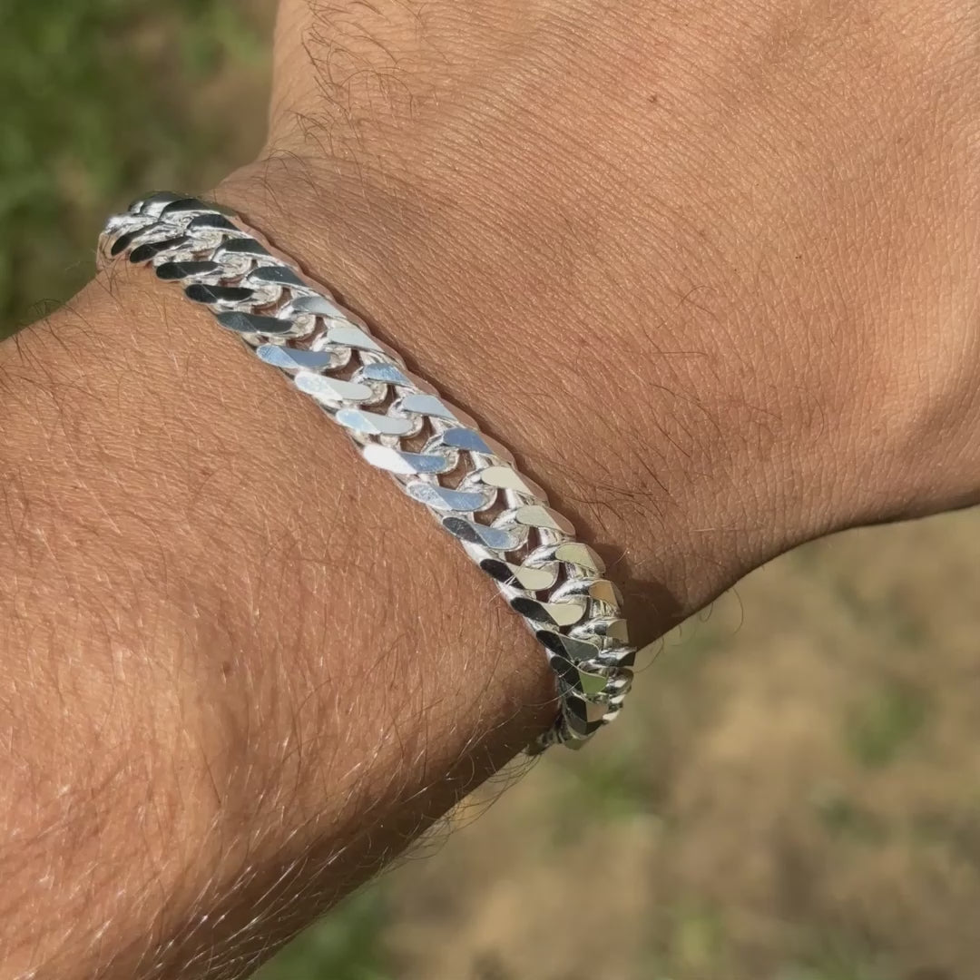 Load video: 10mm double curb bracelet. Great mens real 925 silver plain bracelet.