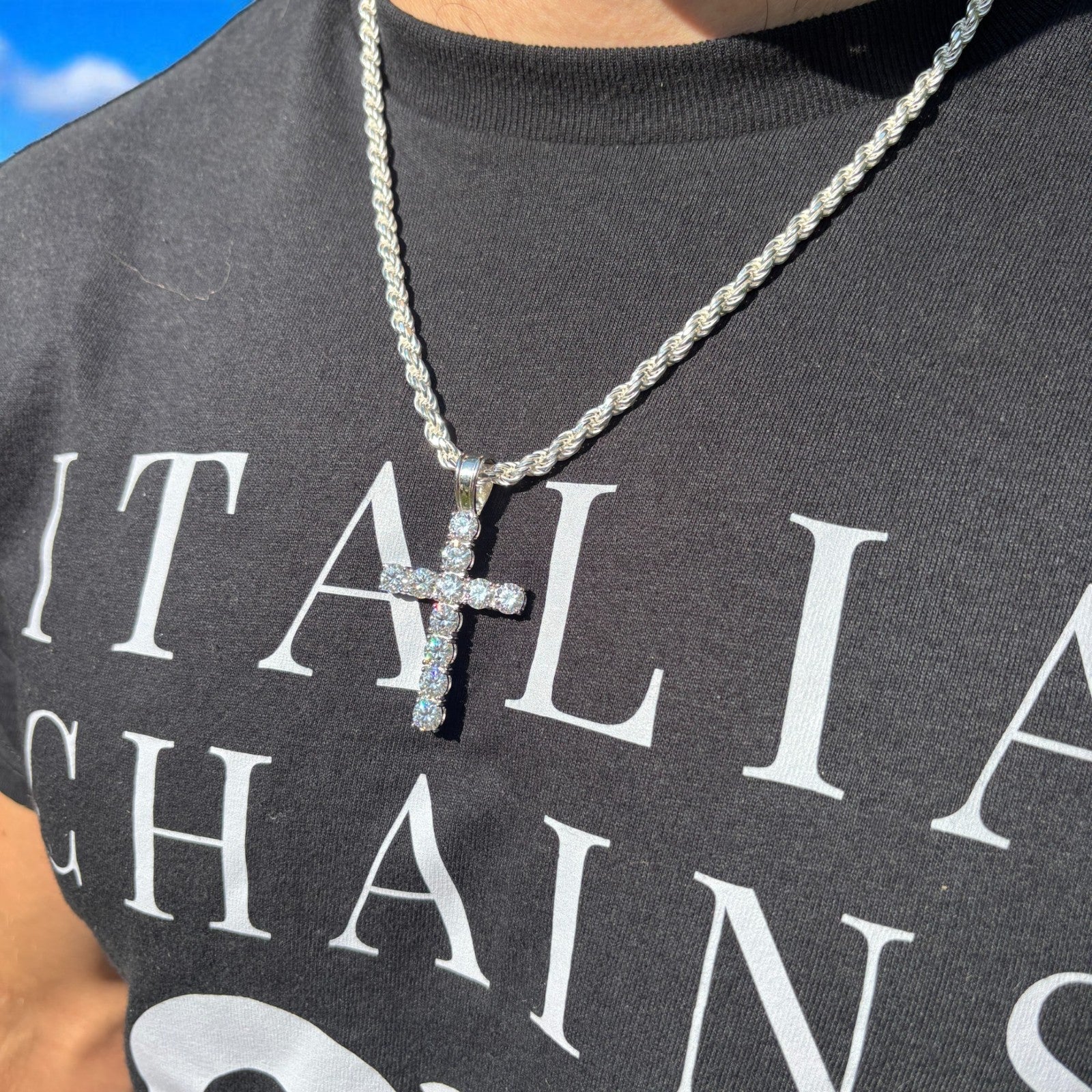 Italiachains cross