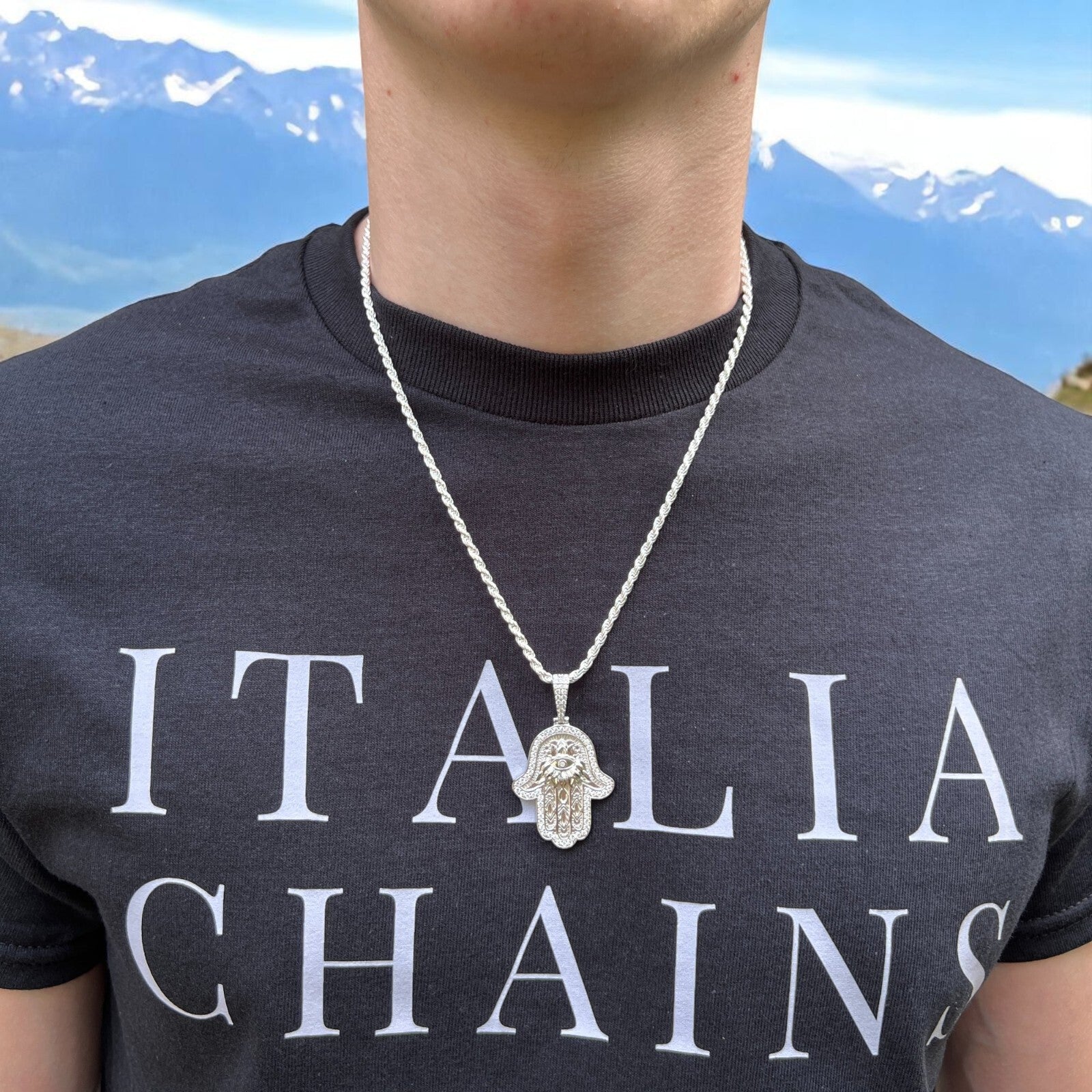 925 Sterling Silver Hamsa Hand Pendant With Moissanite - Medium