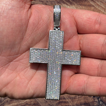 925 Sterling Silver 3D Cross Pendant With Moissanite - Large