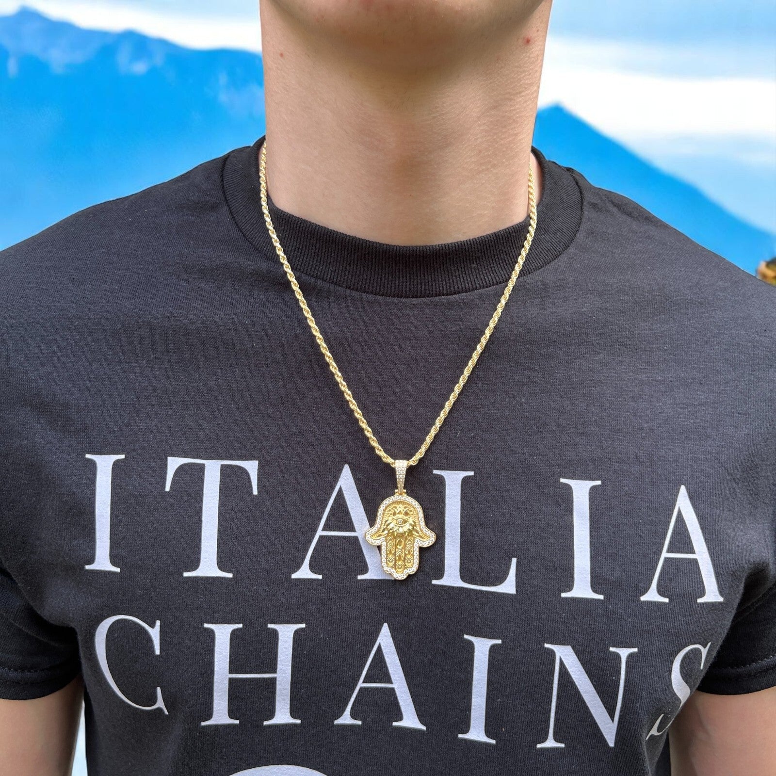 925 Sterling Silver Hamsa Hand Pendant With Moissanite - Medium