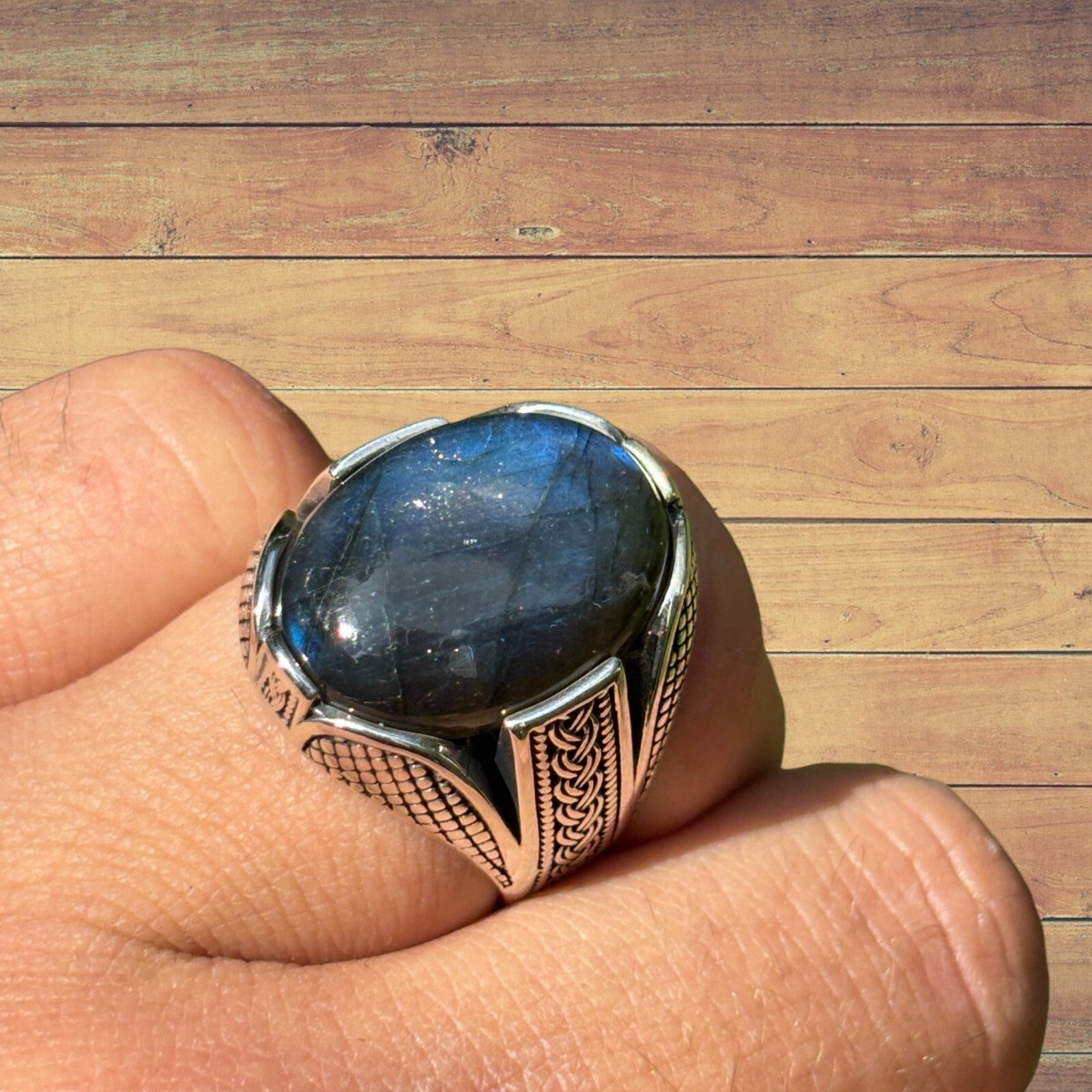 925 Sterling Silver Labradorite Ring