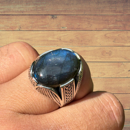 925 Sterling Silver Labradorite Ring