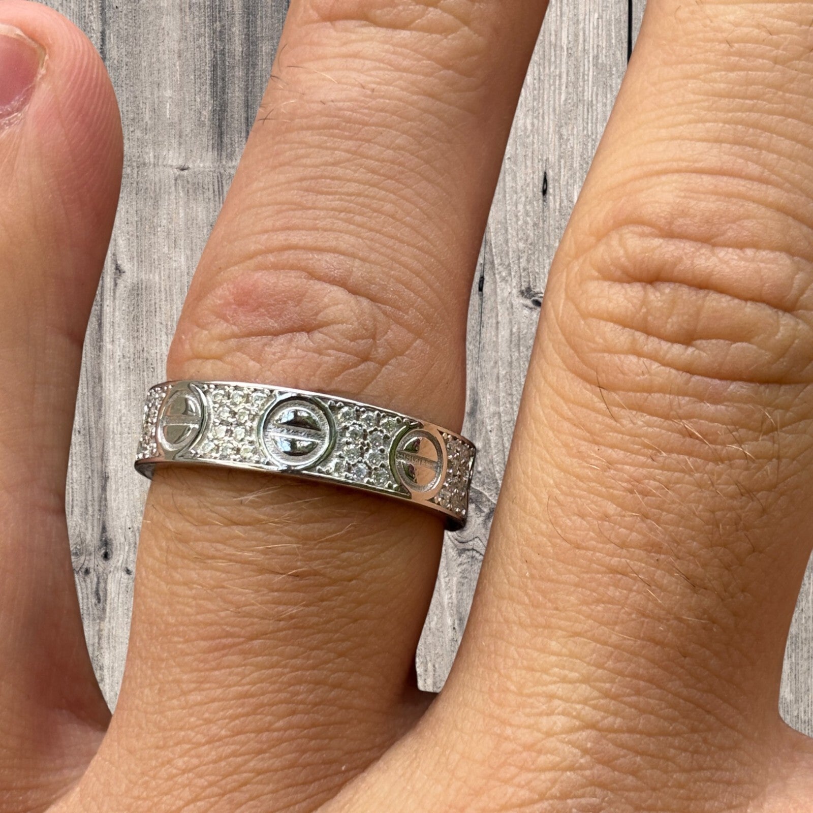 925 Sterling Silver Love Ring With Moissanite