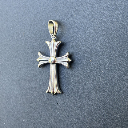 925 Sterling Silver Cross Hearts Pendant - Medium