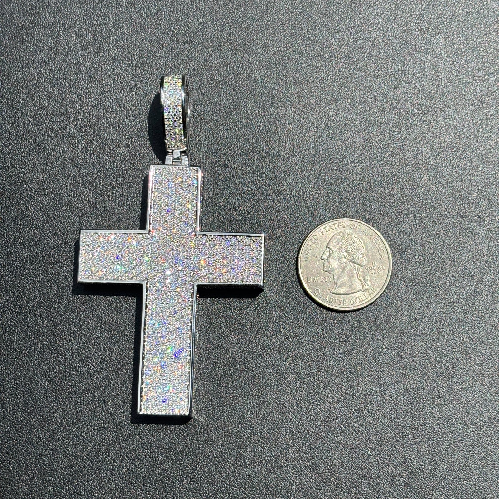 925 Sterling Silver 3D Cross Pendant With Moissanite - Large
