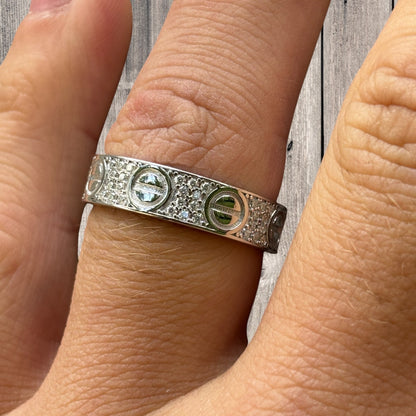 925 Sterling Silver Love Ring With Moissanite