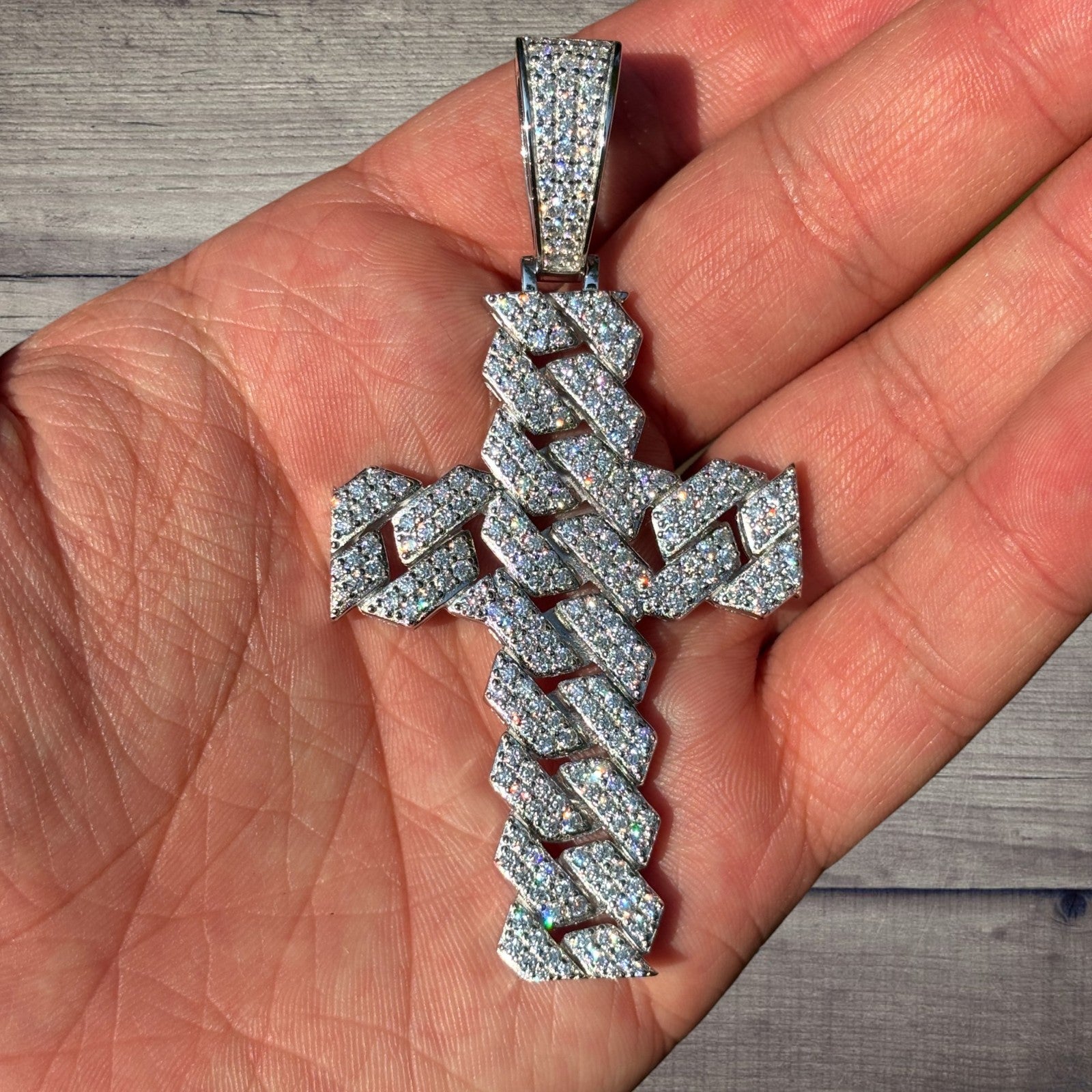 925 Sterling Silver Cuban Prong Cross With Moissanite - Large