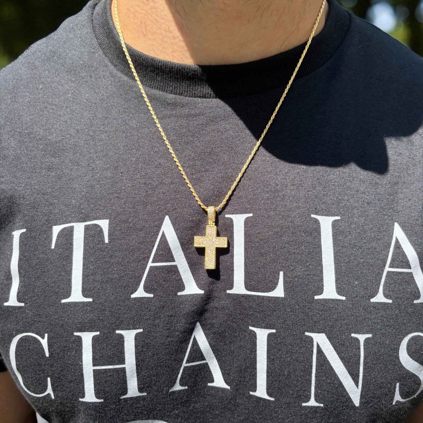 925 Sterling Silver 3D Cross Pendant With Moissanite - Small