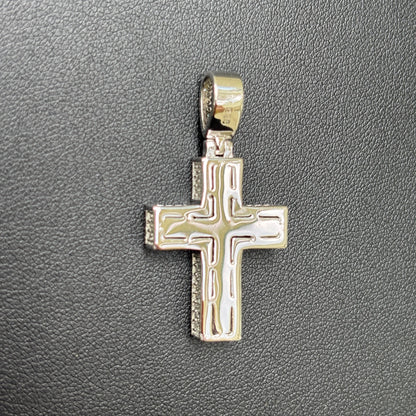 925 Sterling Silver 3D Cross Pendant With Moissanite - Small