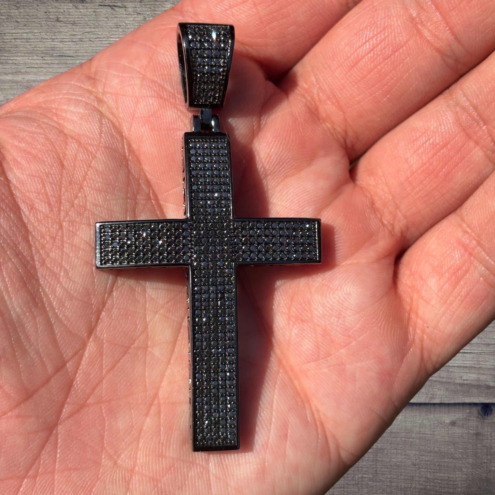 925 Sterling Silver Iced Out Cross Pendant With Moissanite