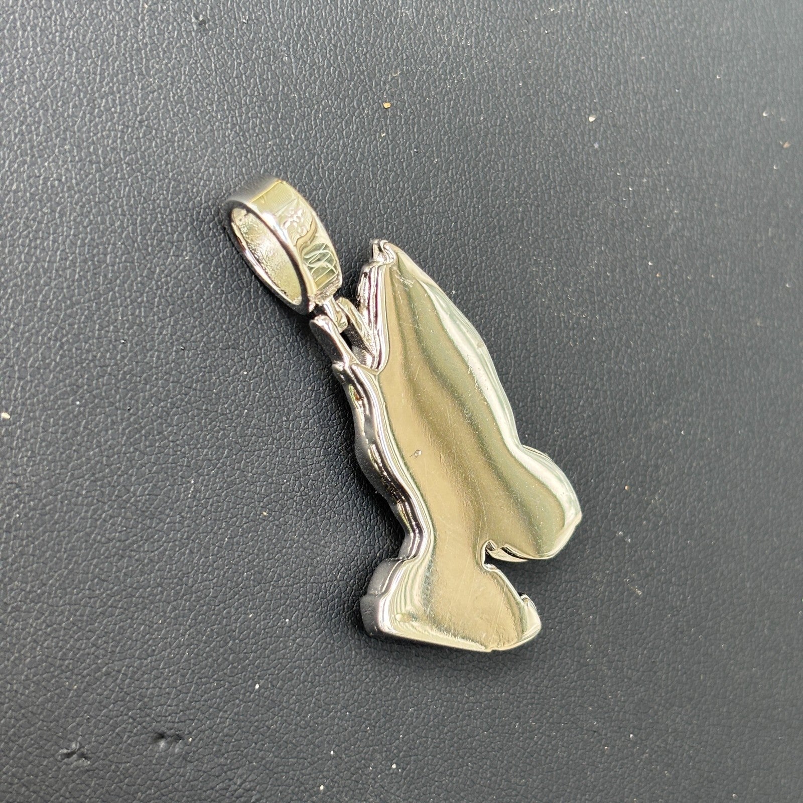 925 Sterling Silver Praying Hands Pendant - Medium